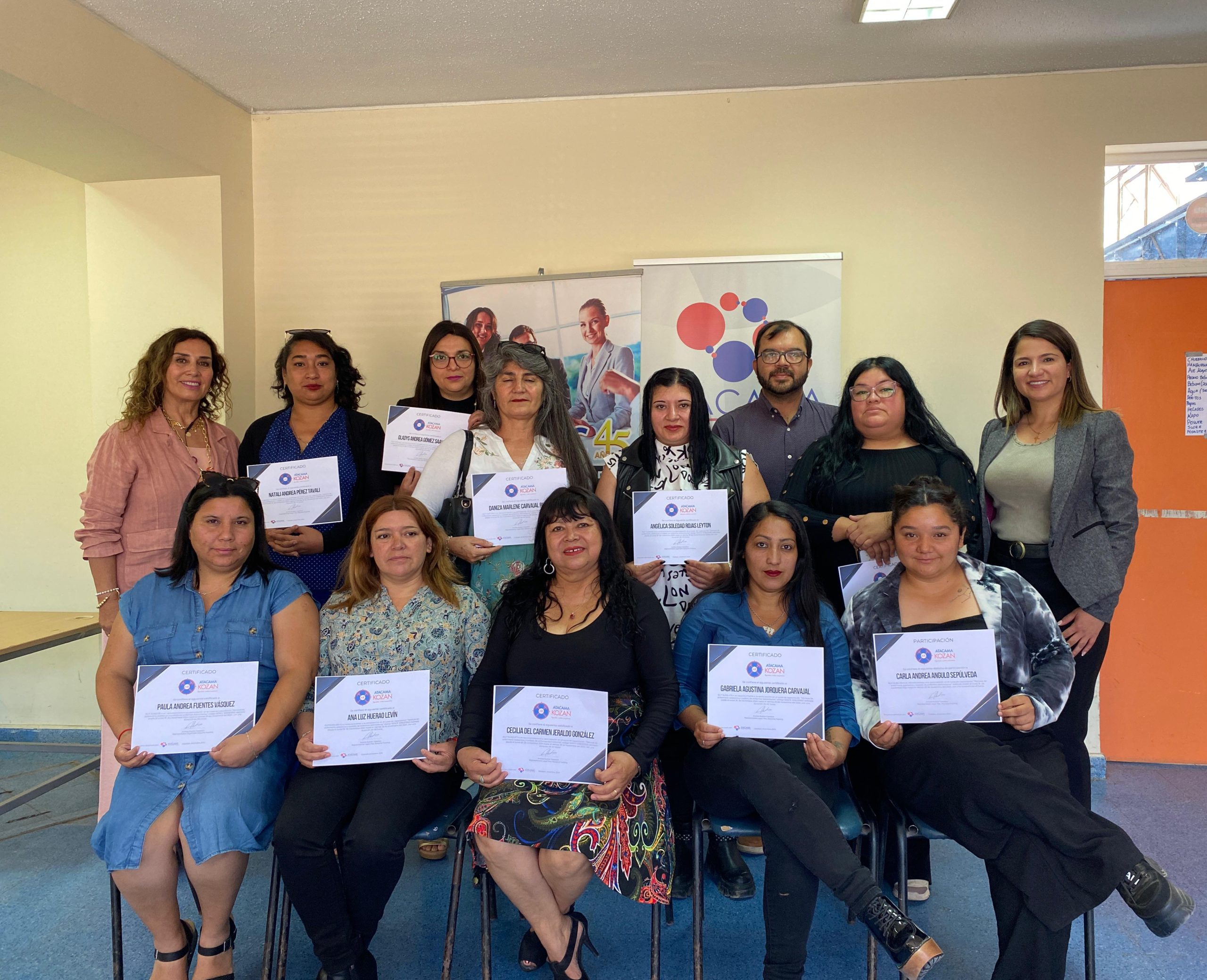 Atacama Kozan y OTEC Atacama Training capacitan a vecinas de Paipote